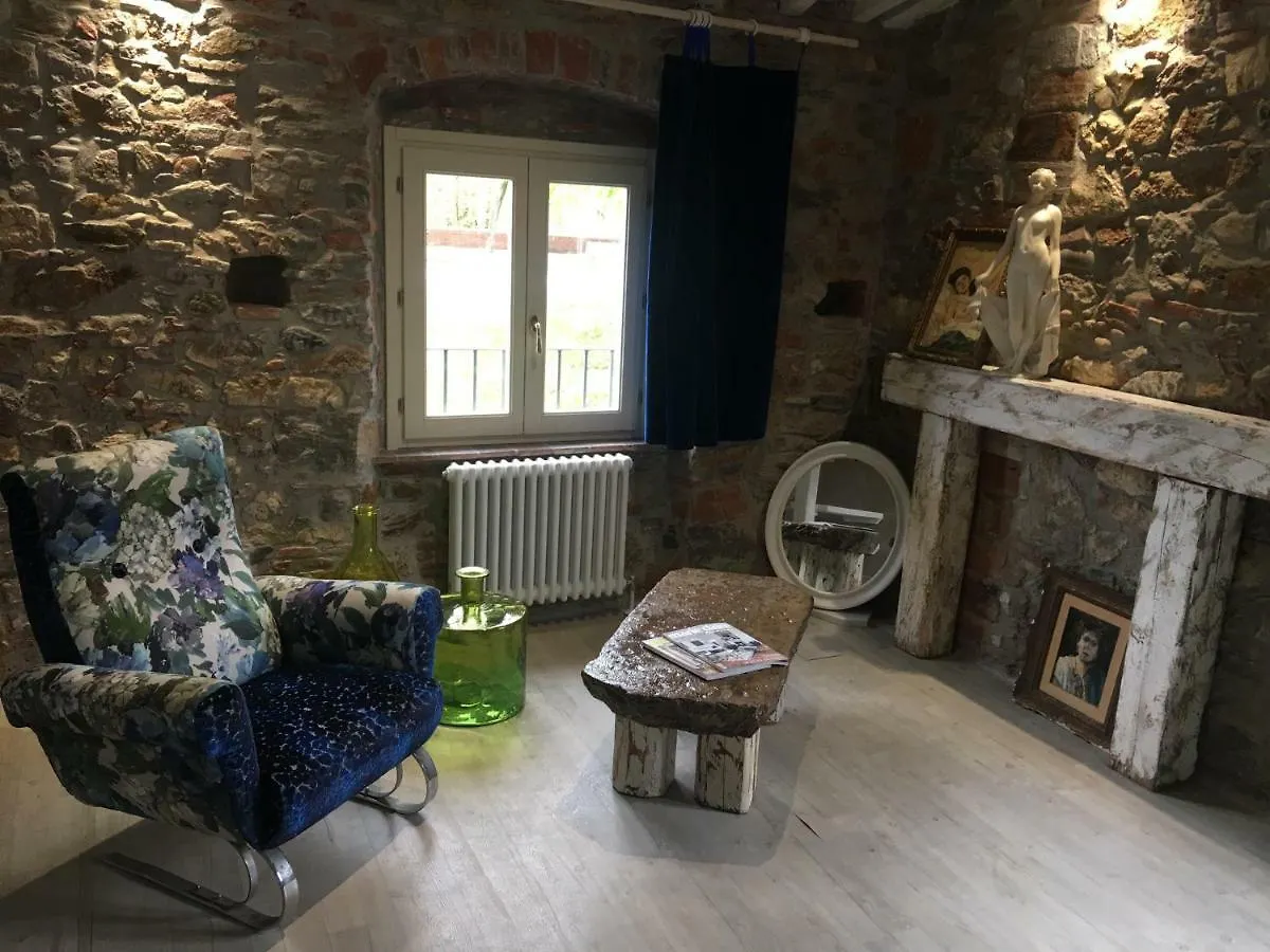 Inside The Wall Lucca Guest house