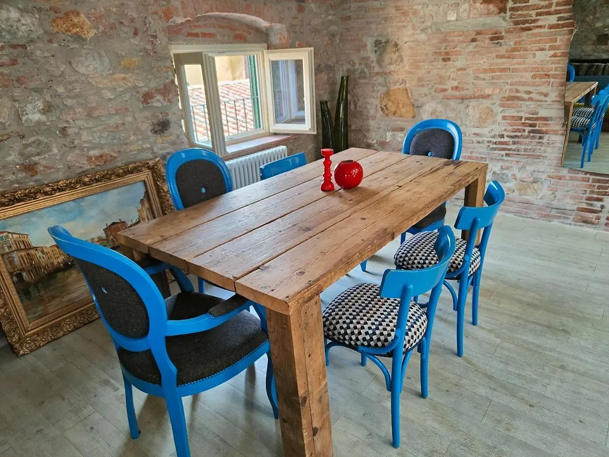 Inside The Wall Lucca Guest house