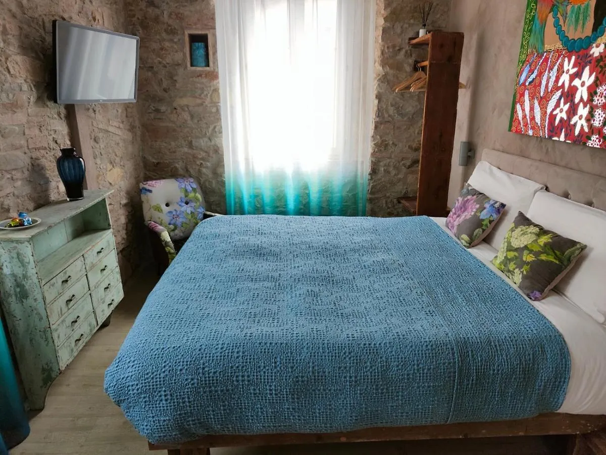 *** Guest house Inside The Wall Lucca Italy